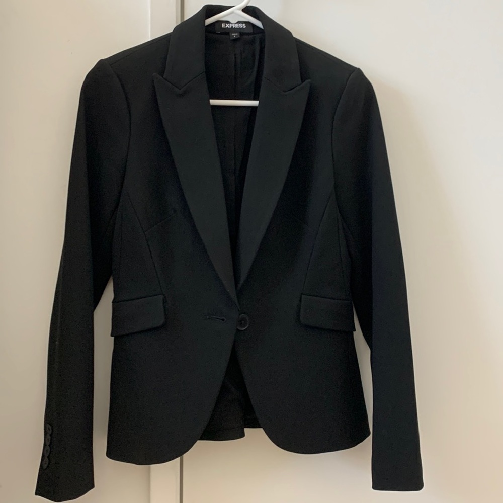 Express Women’s Black Fitter Blazer